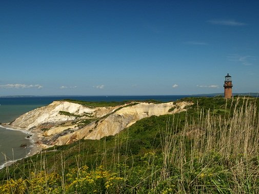 Aquinnas Cliffs