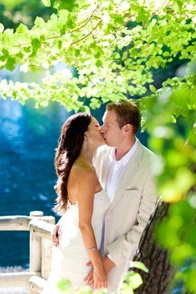 newlywed kiss